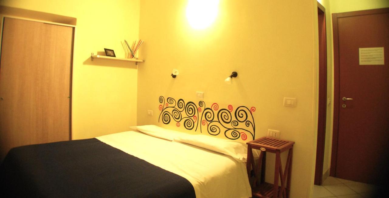 Albergoteatro ลาสเปเซีย ภายนอก รูปภาพ