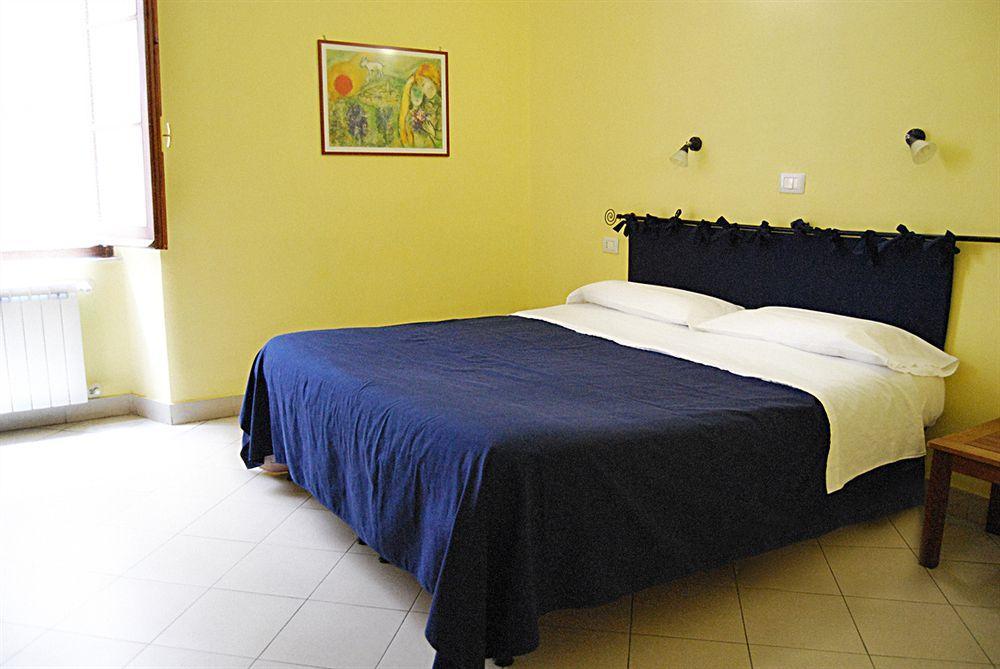 Albergoteatro ลาสเปเซีย ภายนอก รูปภาพ