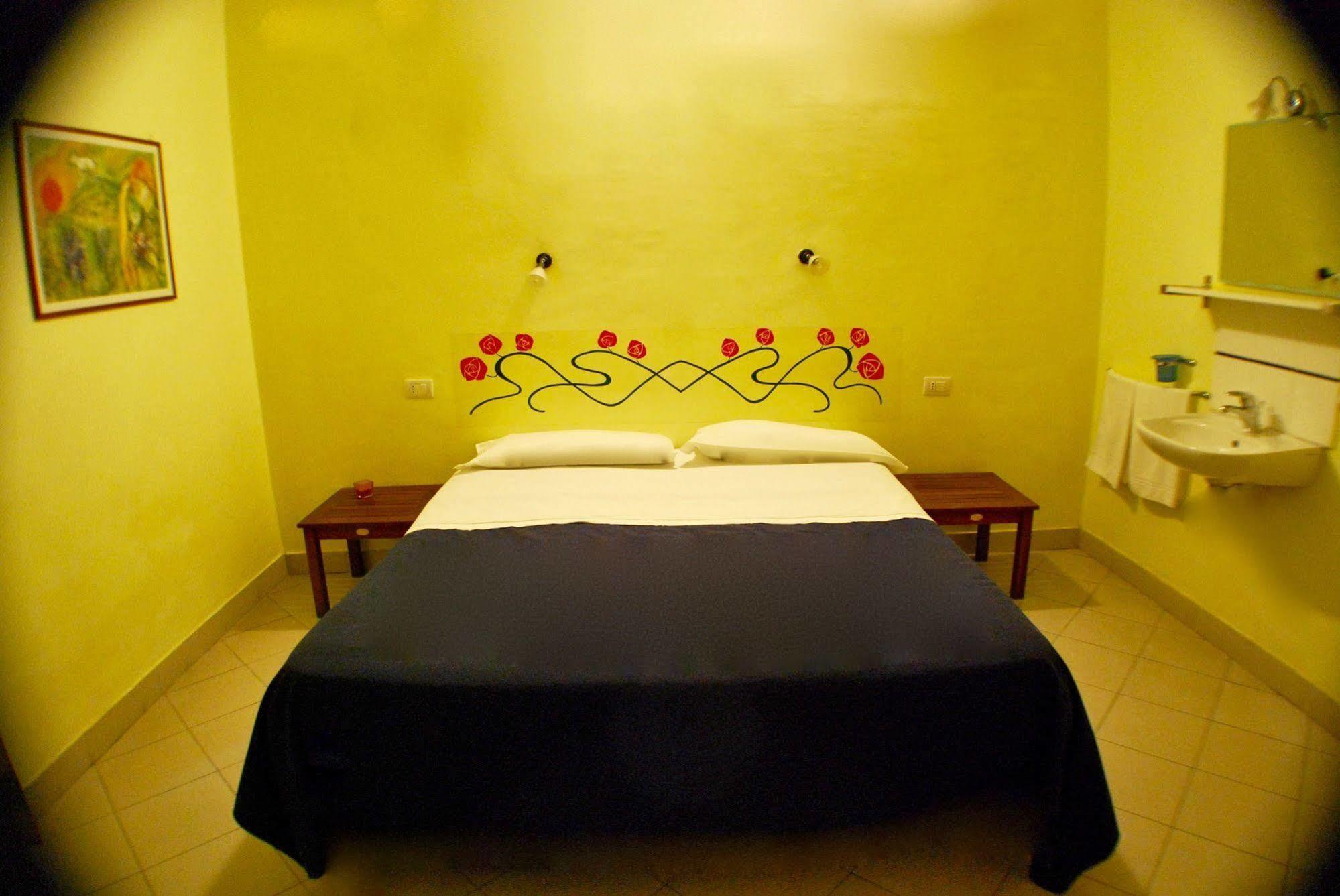 Albergoteatro ลาสเปเซีย ภายนอก รูปภาพ