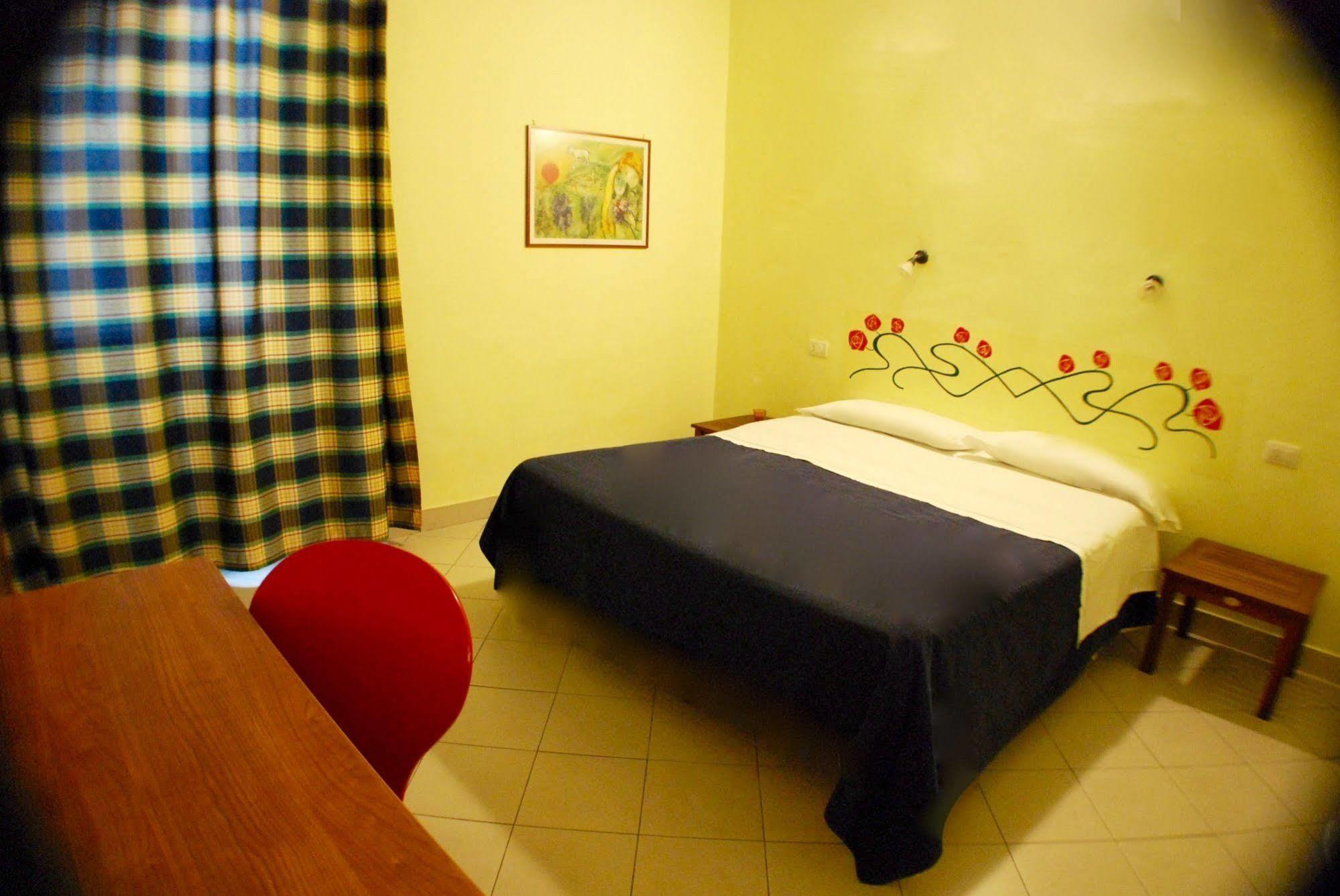 Albergoteatro ลาสเปเซีย ภายนอก รูปภาพ