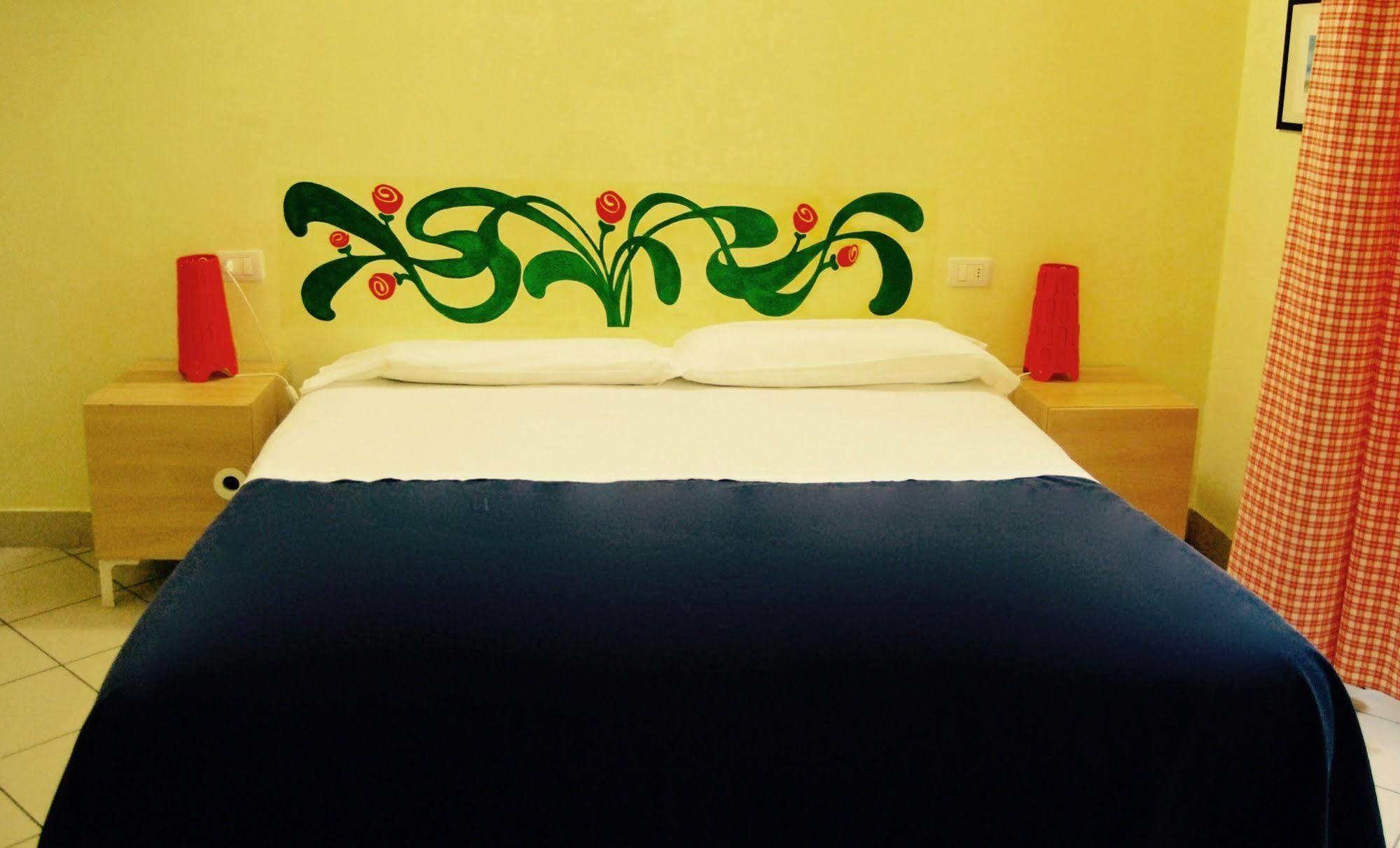 Albergoteatro ลาสเปเซีย ภายนอก รูปภาพ