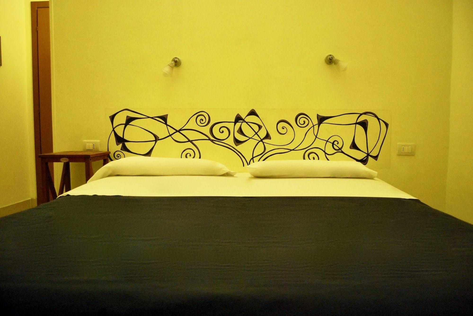 Albergoteatro ลาสเปเซีย ภายนอก รูปภาพ